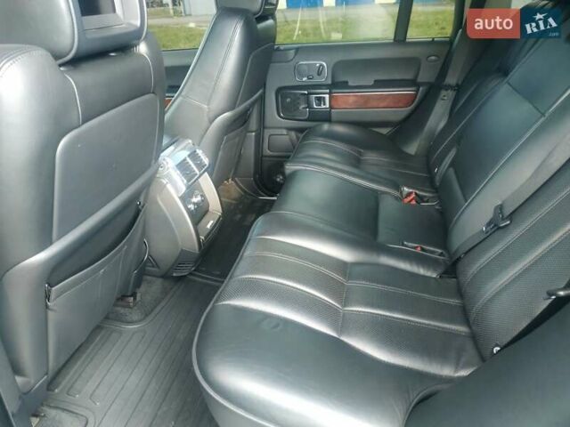 Черный Ленд Ровер Рендж Ровер, объемом двигателя 5 л и пробегом 212 тыс. км за 23000 $, фото 54 на Automoto.ua