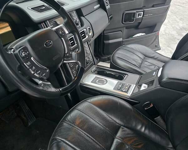 Чорний Ленд Ровер Рендж Ровер, об'ємом двигуна 4.37 л та пробігом 221 тис. км за 21500 $, фото 10 на Automoto.ua