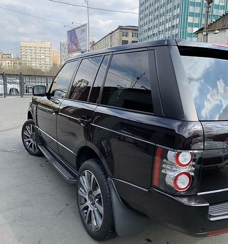 Чорний Ленд Ровер Рендж Ровер, об'ємом двигуна 4.4 л та пробігом 235 тис. км за 32700 $, фото 4 на Automoto.ua