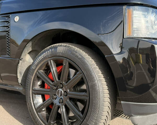 Чорний Ленд Ровер Рендж Ровер, об'ємом двигуна 5 л та пробігом 177 тис. км за 22500 $, фото 3 на Automoto.ua