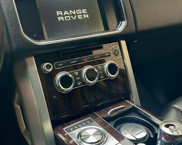 Чорний Ленд Ровер Рендж Ровер, об'ємом двигуна 5 л та пробігом 220 тис. км за 31200 $, фото 14 на Automoto.ua