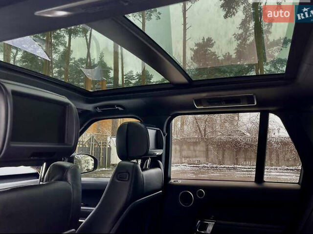 Чорний Ленд Ровер Рендж Ровер, об'ємом двигуна 5 л та пробігом 220 тис. км за 31200 $, фото 18 на Automoto.ua