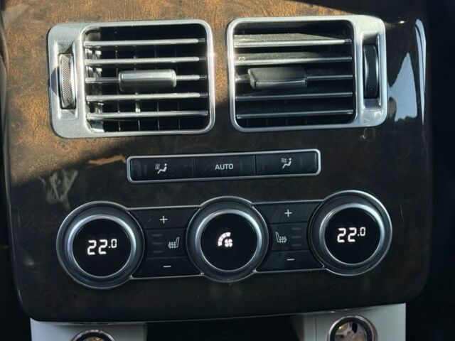 Черный Ленд Ровер Рендж Ровер, объемом двигателя 4.4 л и пробегом 200 тыс. км за 36000 $, фото 23 на Automoto.ua