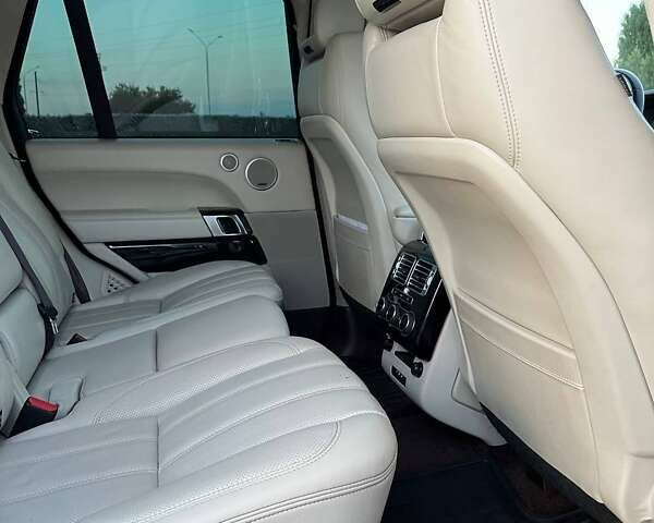 Чорний Ленд Ровер Рендж Ровер, об'ємом двигуна 5 л та пробігом 248 тис. км за 35000 $, фото 27 на Automoto.ua