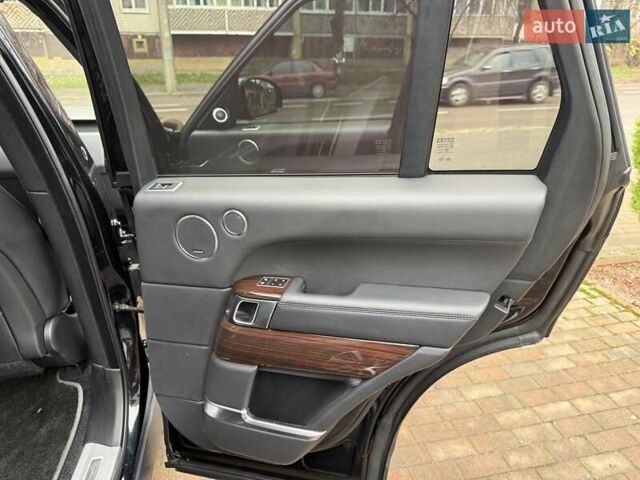 Чорний Ленд Ровер Рендж Ровер, об'ємом двигуна 5 л та пробігом 175 тис. км за 26950 $, фото 9 на Automoto.ua
