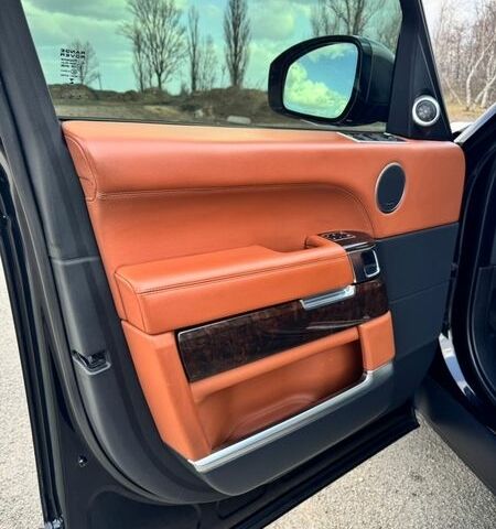 Чорний Ленд Ровер Рендж Ровер, об'ємом двигуна 4.37 л та пробігом 225 тис. км за 34500 $, фото 13 на Automoto.ua