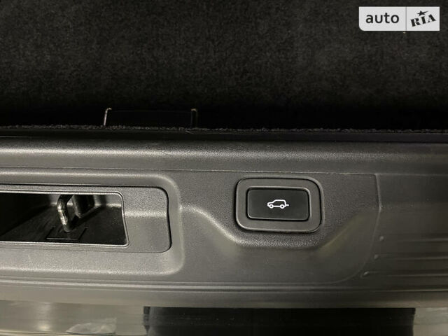 Черный Ленд Ровер Рендж Ровер, объемом двигателя 3 л и пробегом 220 тыс. км за 29900 $, фото 100 на Automoto.ua