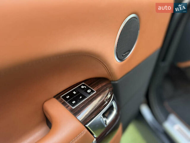 Ленд Ровер Рендж Ровер 2013 у Одесі на Automoto.ua Чорний Ленд Ровер Рендж Ровер, об'ємом двигуна 4.37 л та пробігом 222 тис. км за 31900 $, фото 42 на Automoto.ua