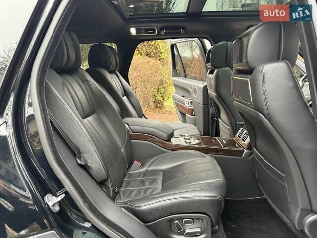Чорний Ленд Ровер Рендж Ровер, об'ємом двигуна 5 л та пробігом 175 тис. км за 26950 $, фото 32 на Automoto.ua