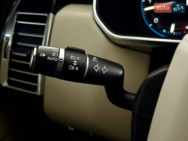 Чорний Ленд Ровер Рендж Ровер, об'ємом двигуна 4.4 л та пробігом 240 тис. км за 29500 $, фото 69 на Automoto.ua