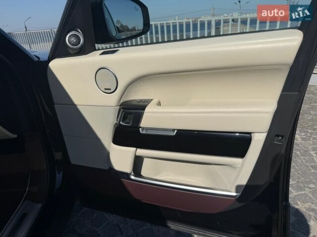 Чорний Ленд Ровер Рендж Ровер, об'ємом двигуна 2.99 л та пробігом 170 тис. км за 37000 $, фото 37 на Automoto.ua