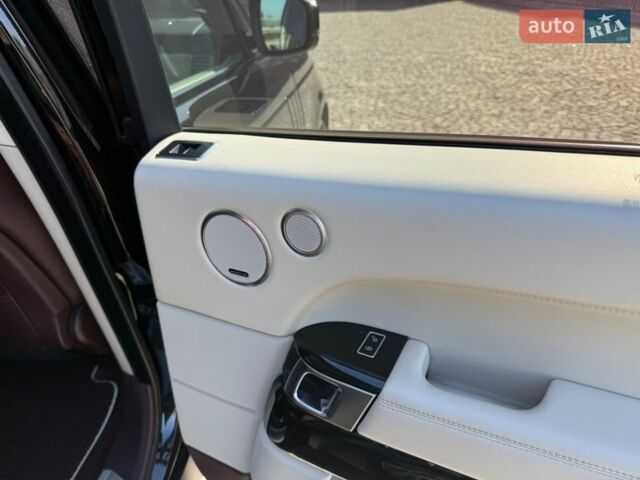 Чорний Ленд Ровер Рендж Ровер, об'ємом двигуна 2.99 л та пробігом 170 тис. км за 37000 $, фото 61 на Automoto.ua