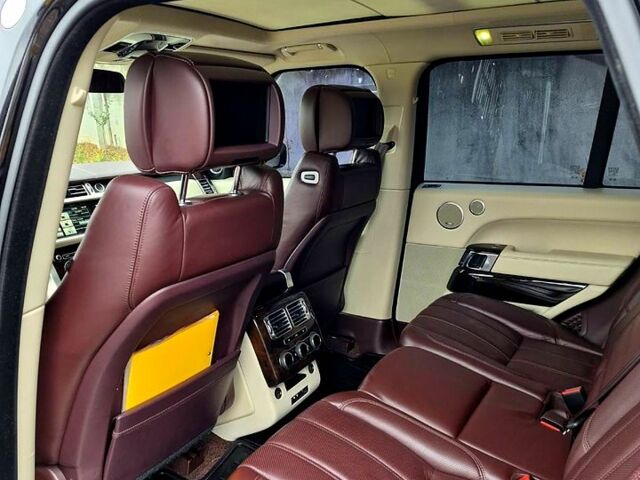 Черный Ленд Ровер Рендж Ровер, объемом двигателя 5 л и пробегом 170 тыс. км за 30000 $, фото 4 на Automoto.ua