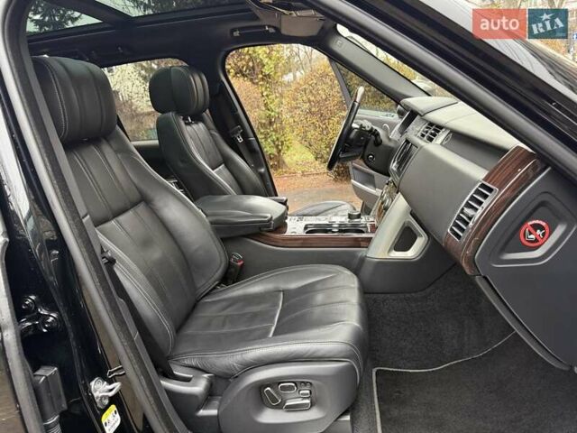 Чорний Ленд Ровер Рендж Ровер, об'ємом двигуна 5 л та пробігом 175 тис. км за 26950 $, фото 46 на Automoto.ua
