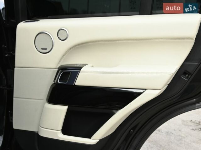 Черный Ленд Ровер Рендж Ровер, объемом двигателя 4.4 л и пробегом 205 тыс. км за 33900 $, фото 55 на Automoto.ua