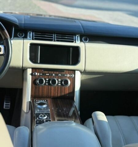 Чорний Ленд Ровер Рендж Ровер, об'ємом двигуна 5 л та пробігом 208 тис. км за 28000 $, фото 11 на Automoto.ua