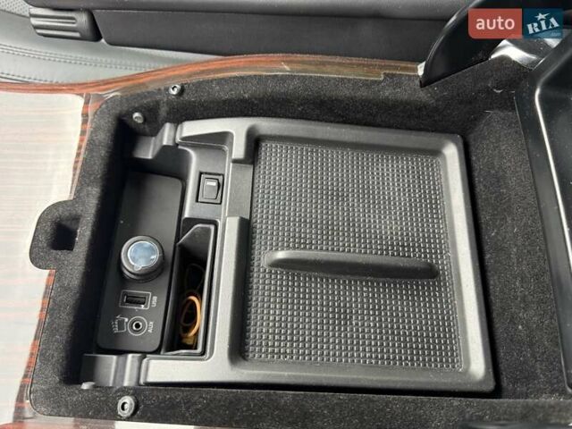 Черный Ленд Ровер Рендж Ровер, объемом двигателя 3 л и пробегом 183 тыс. км за 28900 $, фото 5 на Automoto.ua