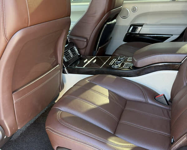 Черный Ленд Ровер Рендж Ровер, объемом двигателя 5 л и пробегом 102 тыс. км за 33500 $, фото 23 на Automoto.ua