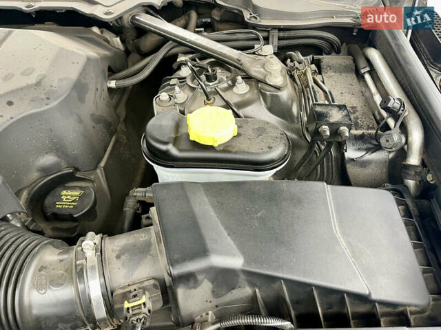 Чорний Ленд Ровер Рендж Ровер, об'ємом двигуна 5 л та пробігом 93 тис. км за 40000 $, фото 21 на Automoto.ua