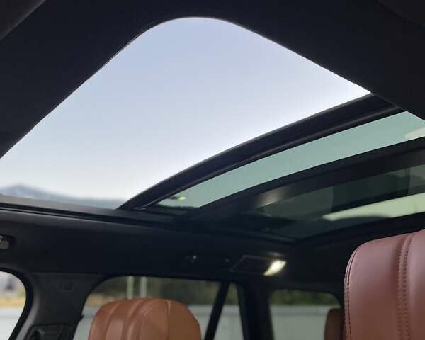 Чорний Ленд Ровер Рендж Ровер, об'ємом двигуна 5 л та пробігом 125 тис. км за 41000 $, фото 34 на Automoto.ua