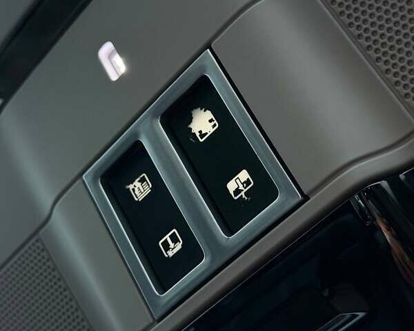 Черный Ленд Ровер Рендж Ровер, объемом двигателя 4.37 л и пробегом 207 тыс. км за 31500 $, фото 87 на Automoto.ua