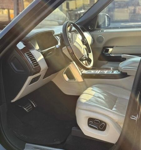 Чорний Ленд Ровер Рендж Ровер, об'ємом двигуна 5 л та пробігом 208 тис. км за 28000 $, фото 9 на Automoto.ua