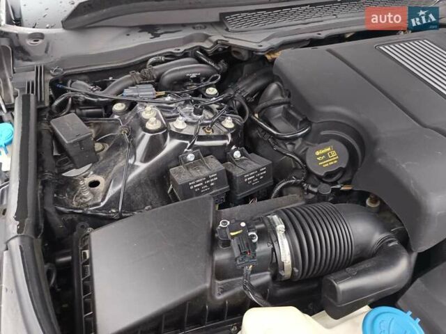 Чорний Ленд Ровер Рендж Ровер, об'ємом двигуна 4.37 л та пробігом 214 тис. км за 34500 $, фото 6 на Automoto.ua