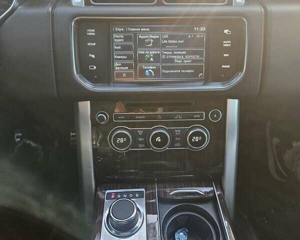 Черный Ленд Ровер Рендж Ровер, объемом двигателя 5 л и пробегом 186 тыс. км за 35000 $, фото 4 на Automoto.ua