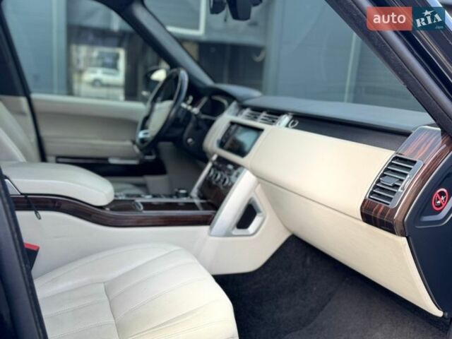 Чорний Ленд Ровер Рендж Ровер, об'ємом двигуна 5 л та пробігом 292 тис. км за 23500 $, фото 9 на Automoto.ua