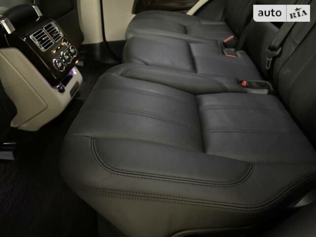 Черный Ленд Ровер Рендж Ровер, объемом двигателя 3 л и пробегом 220 тыс. км за 29900 $, фото 75 на Automoto.ua