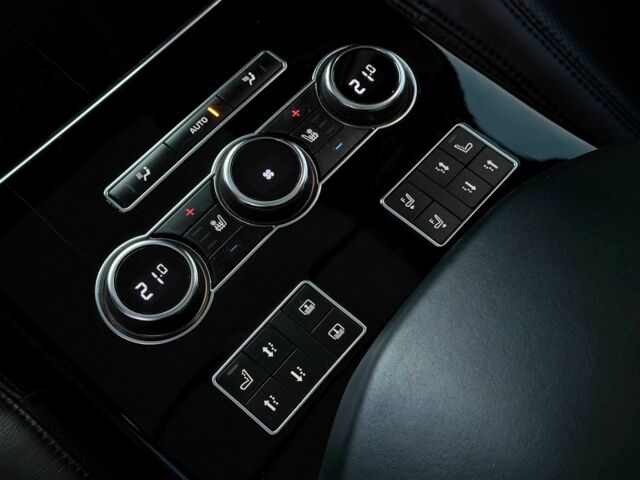 Черный Ленд Ровер Рендж Ровер, объемом двигателя 4.4 л и пробегом 207 тыс. км за 31500 $, фото 19 на Automoto.ua