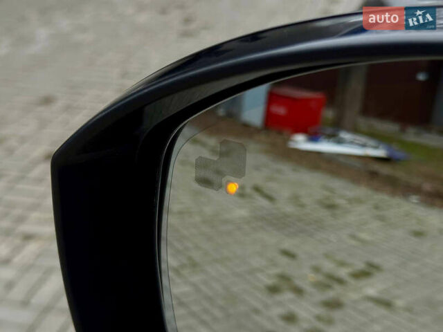 Чорний Ленд Ровер Рендж Ровер, об'ємом двигуна 4.4 л та пробігом 240 тис. км за 29500 $, фото 32 на Automoto.ua