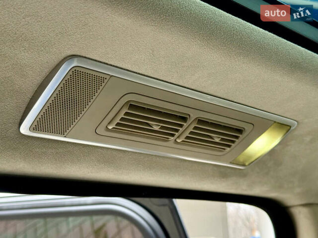 Чорний Ленд Ровер Рендж Ровер, об'ємом двигуна 4.4 л та пробігом 240 тис. км за 29500 $, фото 43 на Automoto.ua