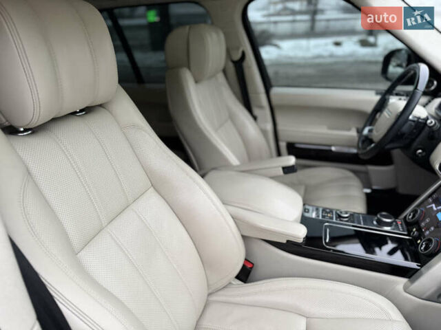 Чорний Ленд Ровер Рендж Ровер, об'ємом двигуна 5 л та пробігом 120 тис. км за 36500 $, фото 34 на Automoto.ua