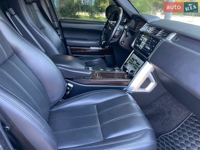 Чорний Ленд Ровер Рендж Ровер, об'ємом двигуна 4.4 л та пробігом 223 тис. км за 32500 $, фото 28 на Automoto.ua