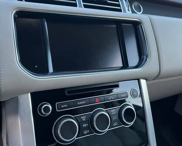 Чорний Ленд Ровер Рендж Ровер, об'ємом двигуна 5 л та пробігом 248 тис. км за 35000 $, фото 36 на Automoto.ua