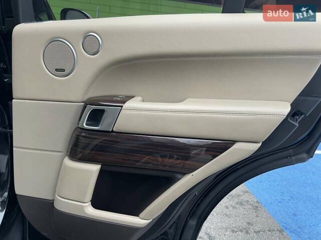 Черный Ленд Ровер Рендж Ровер, объемом двигателя 4.4 л и пробегом 132 тыс. км за 36900 $, фото 37 на Automoto.ua