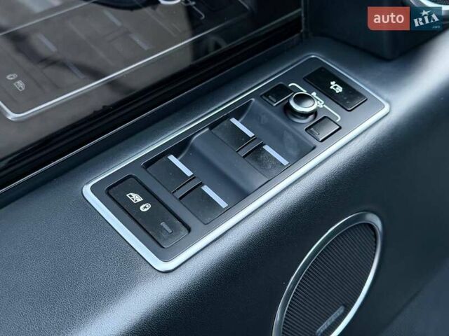 Черный Ленд Ровер Рендж Ровер, объемом двигателя 4.37 л и пробегом 207 тыс. км за 31500 $, фото 40 на Automoto.ua