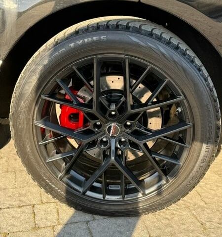 Чорний Ленд Ровер Рендж Ровер, об'ємом двигуна 5 л та пробігом 208 тис. км за 28000 $, фото 16 на Automoto.ua