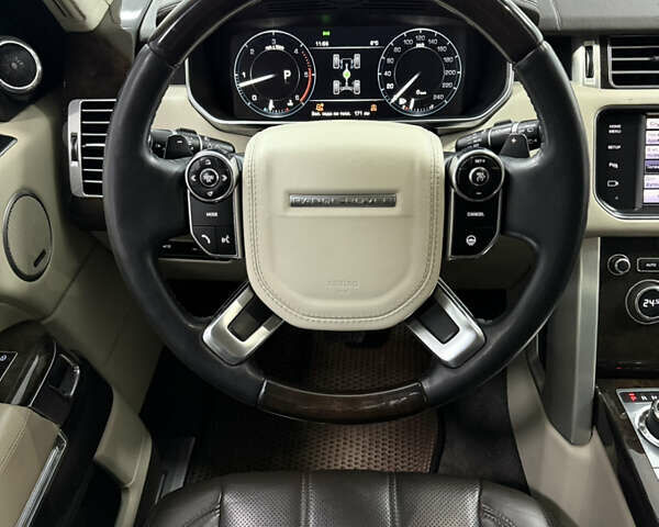 Чорний Ленд Ровер Рендж Ровер, об'ємом двигуна 4.37 л та пробігом 216 тис. км за 27500 $, фото 24 на Automoto.ua