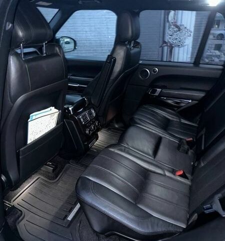 Чорний Ленд Ровер Рендж Ровер, об'ємом двигуна 4.37 л та пробігом 198 тис. км за 34000 $, фото 32 на Automoto.ua