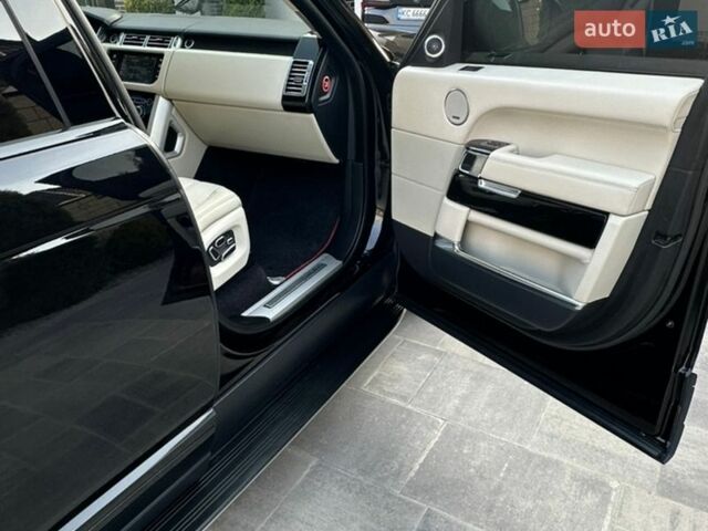 Чорний Ленд Ровер Рендж Ровер, об'ємом двигуна 5 л та пробігом 207 тис. км за 25900 $, фото 20 на Automoto.ua