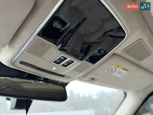 Чорний Ленд Ровер Рендж Ровер, об'ємом двигуна 5 л та пробігом 120 тис. км за 36500 $, фото 44 на Automoto.ua