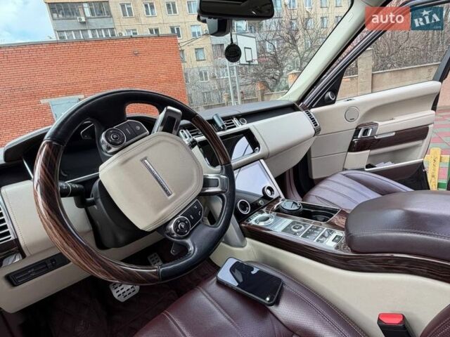 Чорний Ленд Ровер Рендж Ровер, об'ємом двигуна 5 л та пробігом 229 тис. км за 36999 $, фото 9 на Automoto.ua
