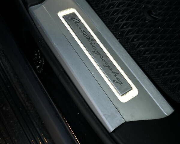 Чорний Ленд Ровер Рендж Ровер, об'ємом двигуна 5 л та пробігом 206 тис. км за 27800 $, фото 28 на Automoto.ua