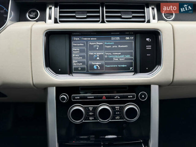 Черный Ленд Ровер Рендж Ровер, объемом двигателя 4.39 л и пробегом 200 тыс. км за 38900 $, фото 10 на Automoto.ua