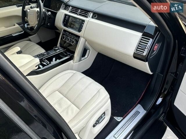 Чорний Ленд Ровер Рендж Ровер, об'ємом двигуна 5 л та пробігом 207 тис. км за 25900 $, фото 16 на Automoto.ua