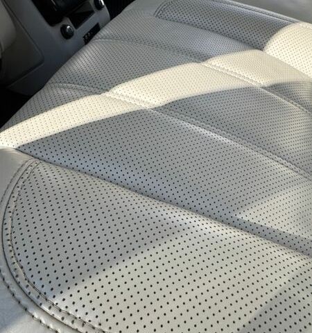 Чорний Ленд Ровер Рендж Ровер, об'ємом двигуна 5 л та пробігом 206 тис. км за 27900 $, фото 17 на Automoto.ua