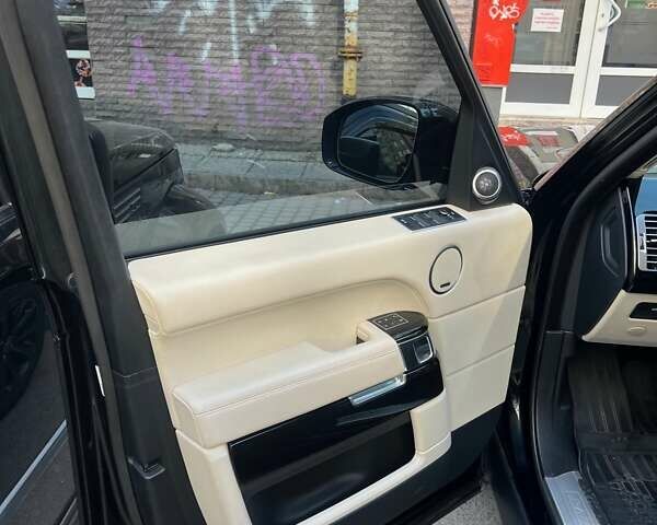 Черный Ленд Ровер Рендж Ровер, объемом двигателя 2.99 л и пробегом 137 тыс. км за 31000 $, фото 19 на Automoto.ua