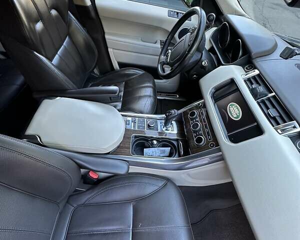 Черный Ленд Ровер Рендж Ровер, объемом двигателя 3 л и пробегом 110 тыс. км за 30000 $, фото 5 на Automoto.ua